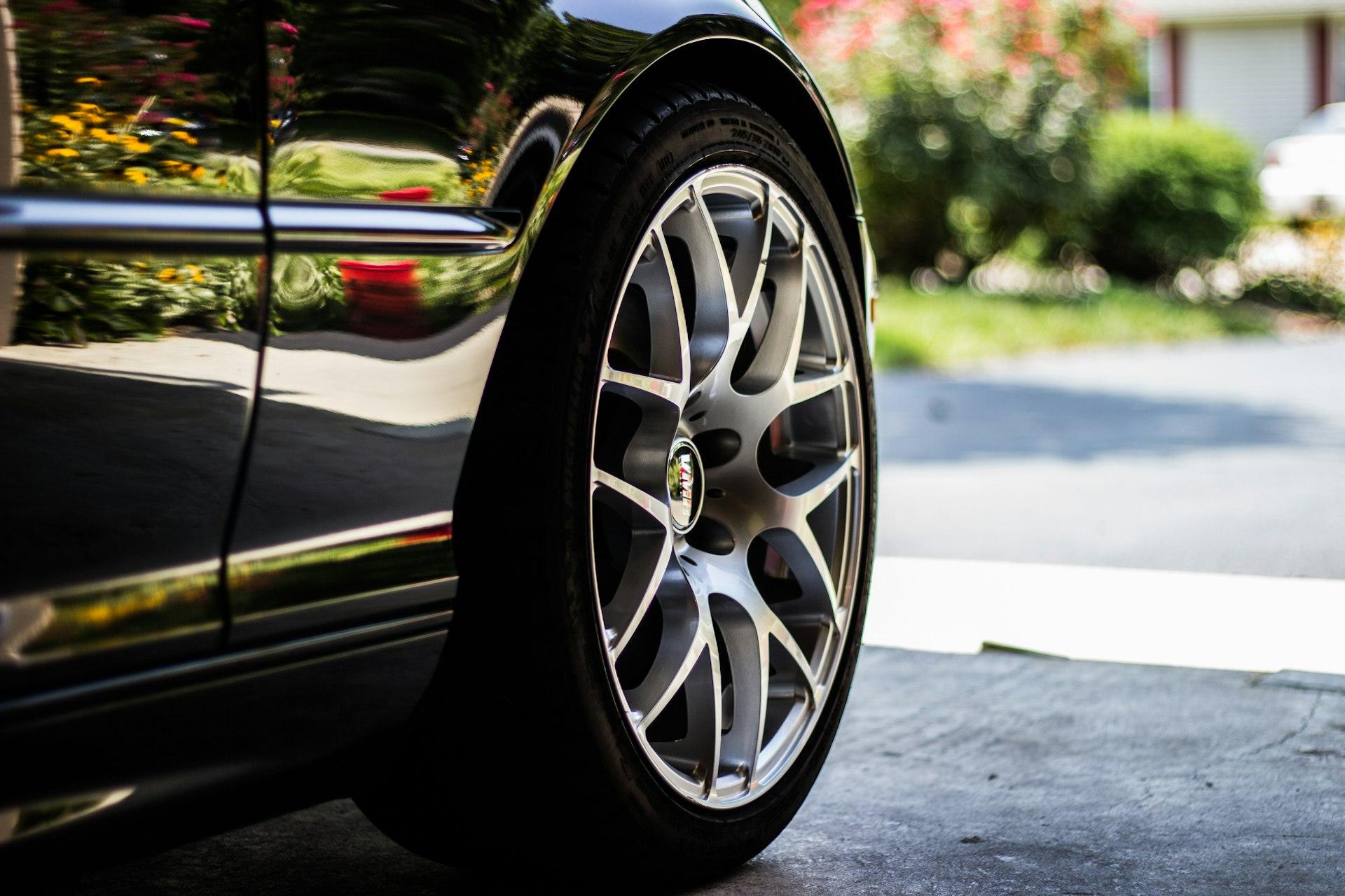 Summer Tyres vs All-Season: Which is Right for Hull Drivers?